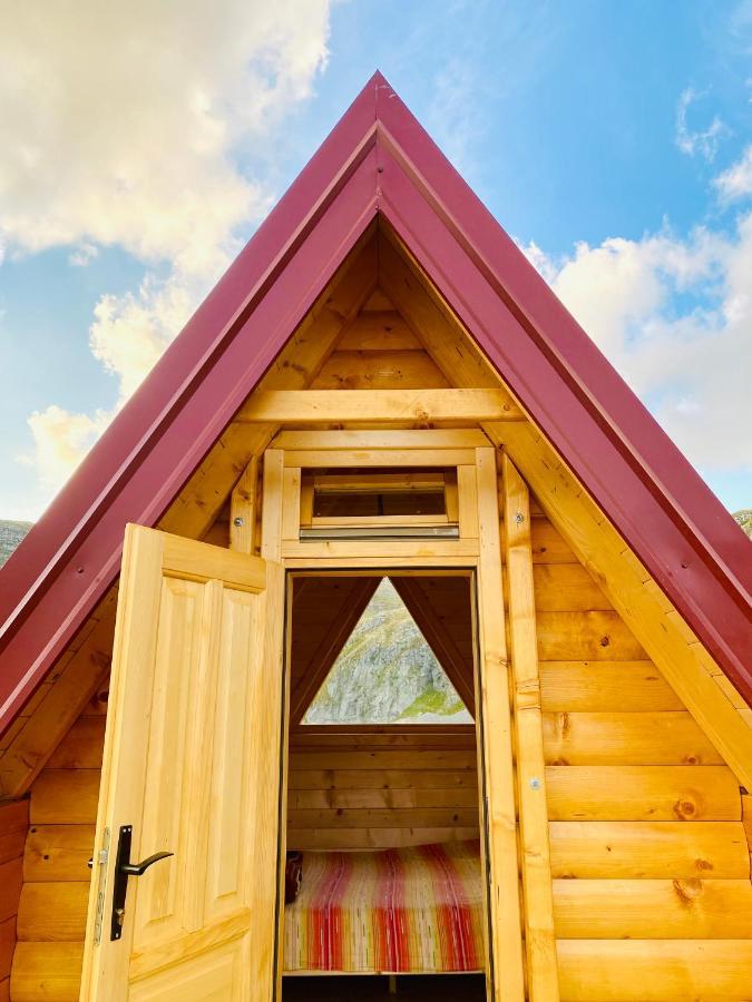 Kapetanovo Jezero Bungalov Bed & Breakfast Podgorica Luaran gambar