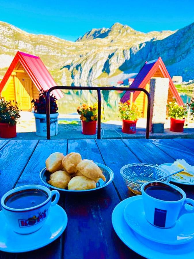 Kapetanovo Jezero Bungalov Bed & Breakfast Podgorica Luaran gambar