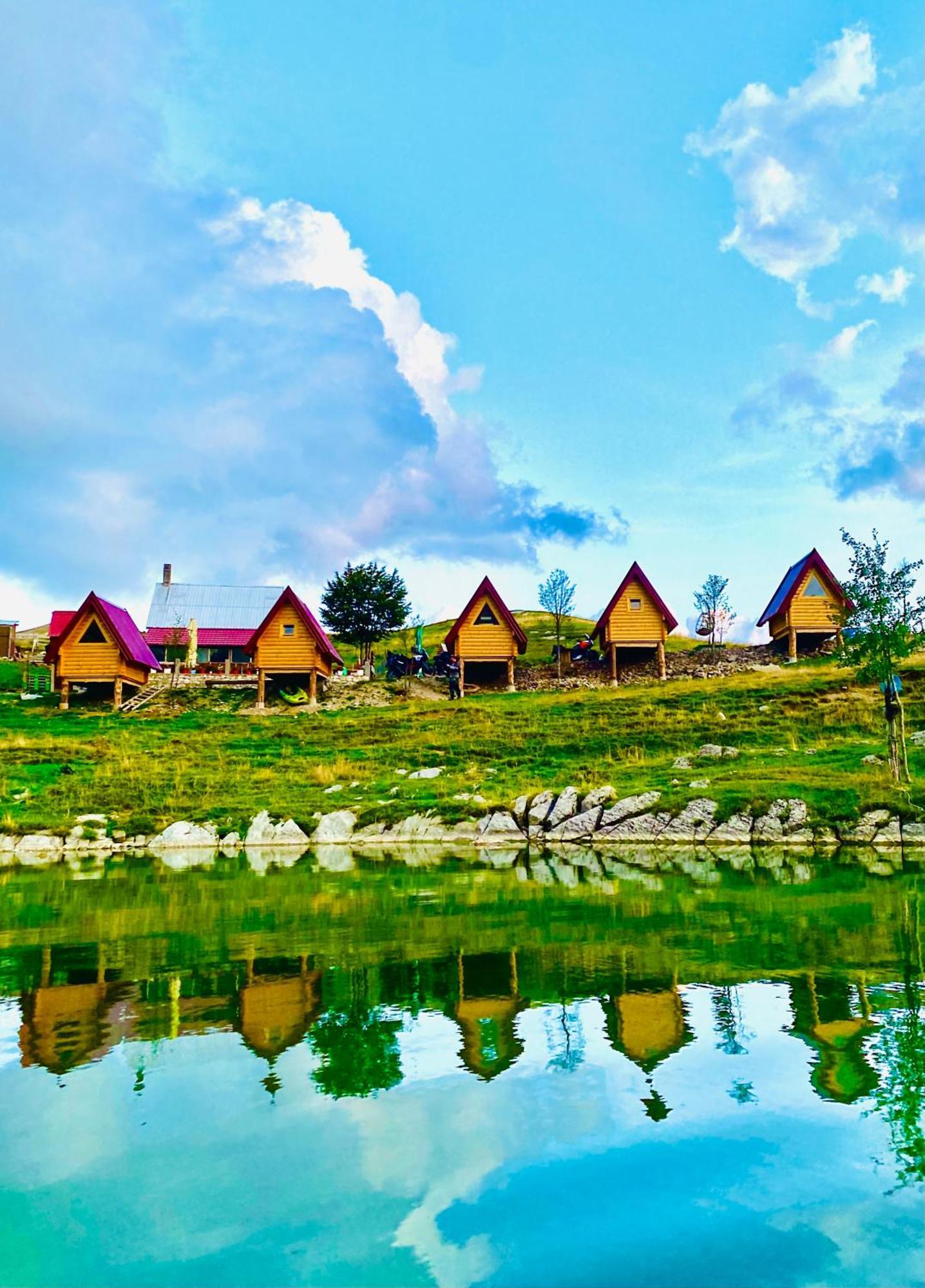 Kapetanovo Jezero Bungalov Bed & Breakfast Podgorica Luaran gambar